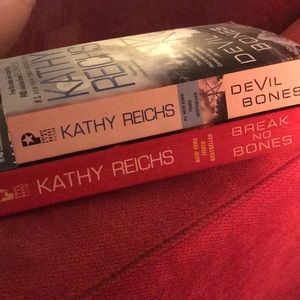 Kathy Reichs Paperback Bundle